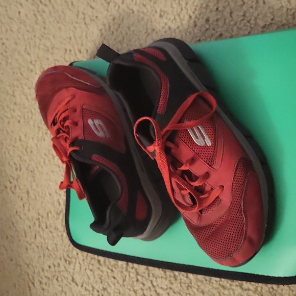 LAST CHANCE!!! Skechers Boys size 6, red & black Skechflex 3.0. Used. - Picture 3 of 5